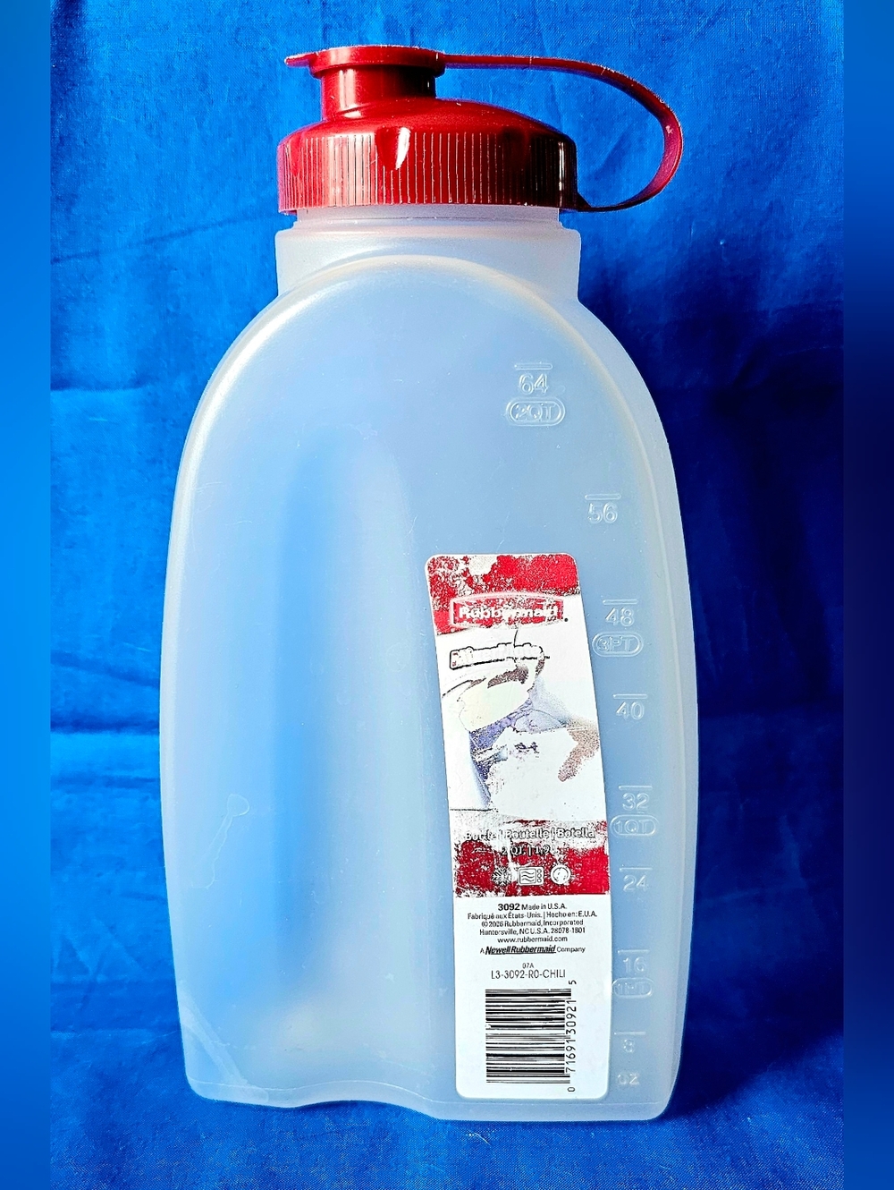 VTG Rubbermaid 2qt 64oz ServinSaver Drink Beverage Bottle Container Jug Fip Lid